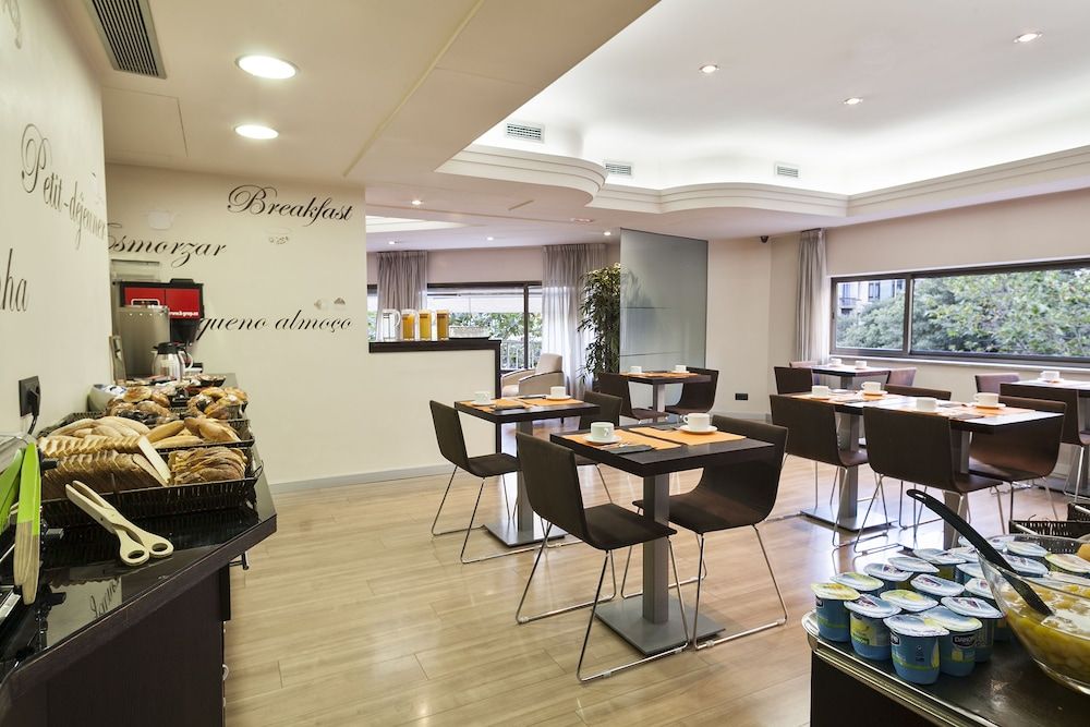 undefined Hotel Acta Antibes 8