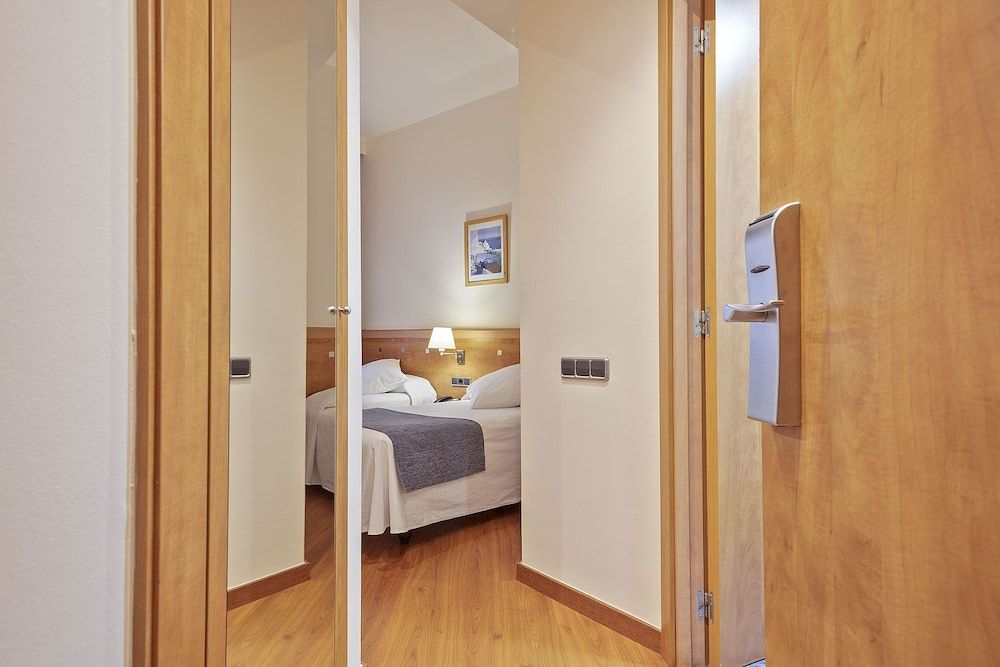 undefined Hotel Acta Antibes 7