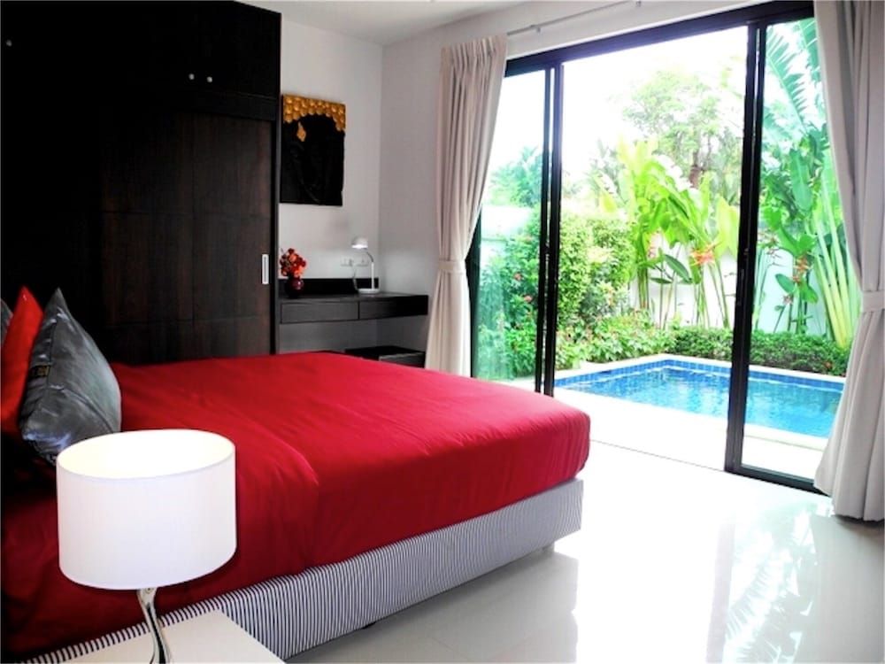 Intira Villa Rawai 2 bedrooms villa Villa, 2 Bedrooms