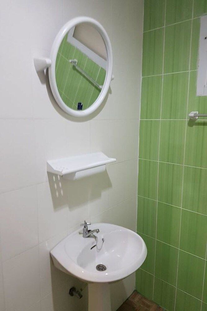 Home Hug Pak Sabai Standard Twin Room 6