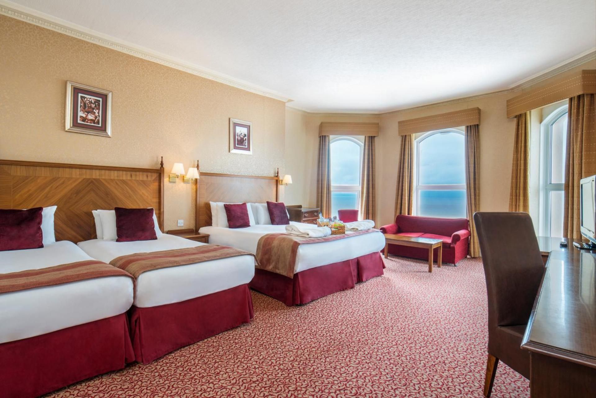 Family Room with Sea View