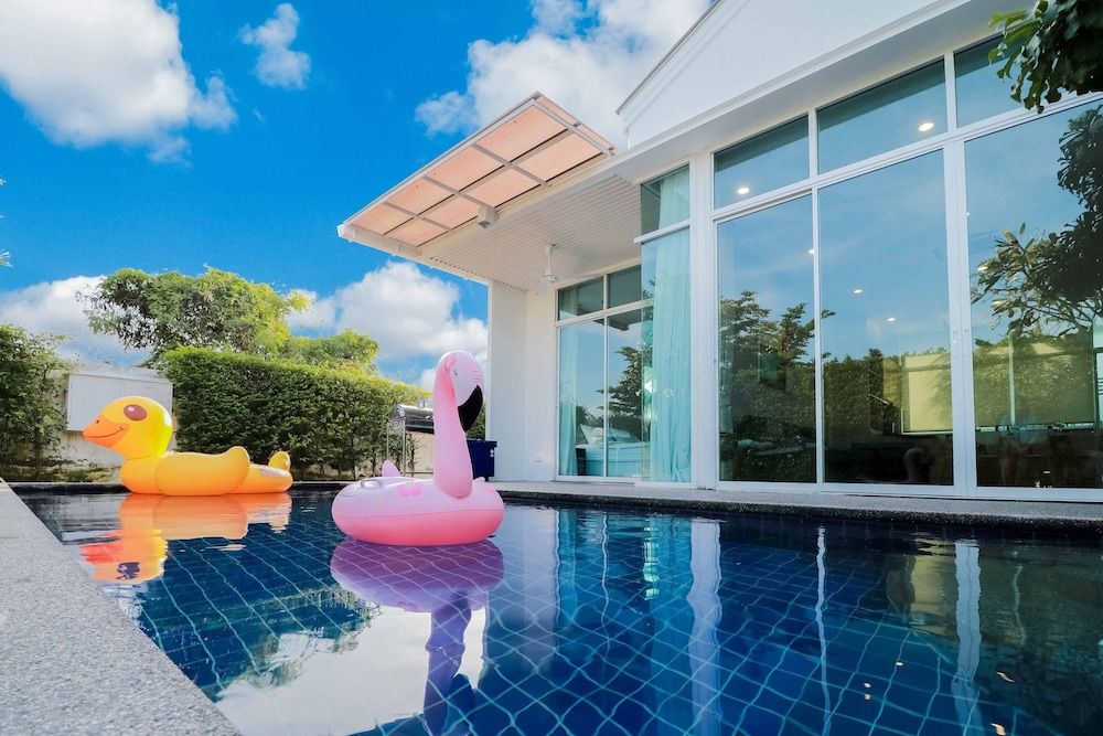 undefined Chaum Haus Pool Villa