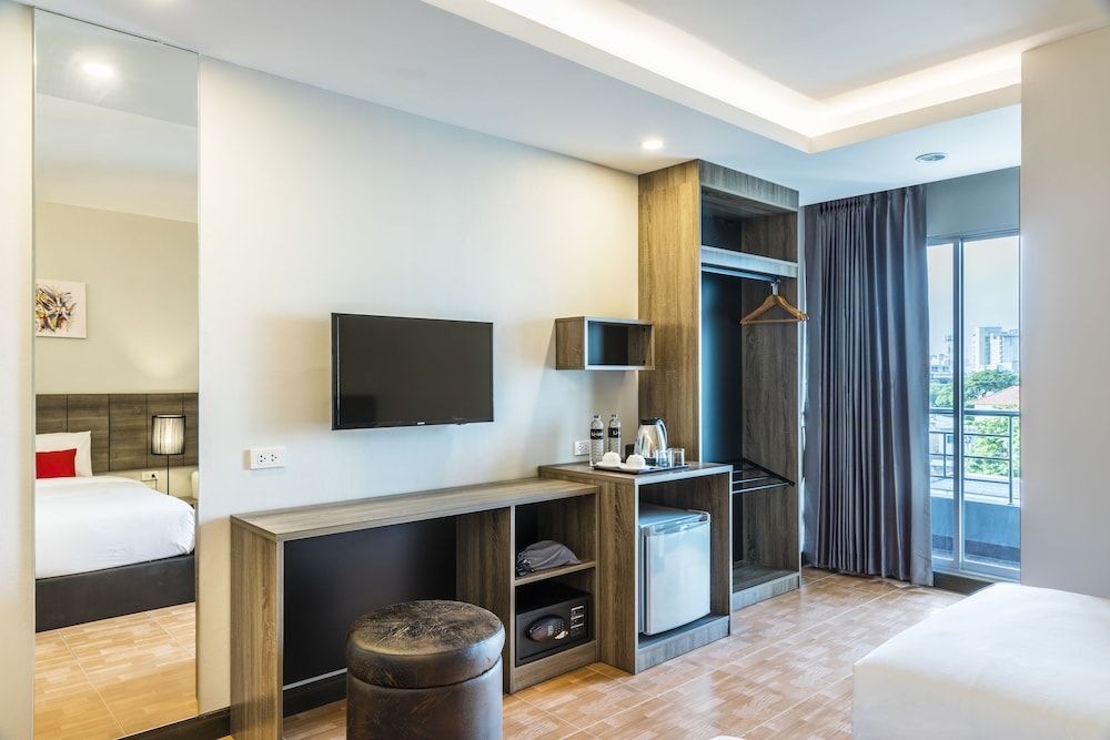 Livotel Hotel Hua Mak Bangkok Deluxe Twin Room 6