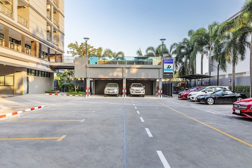 undefined Livotel Hotel Hua Mak Bangkok 7