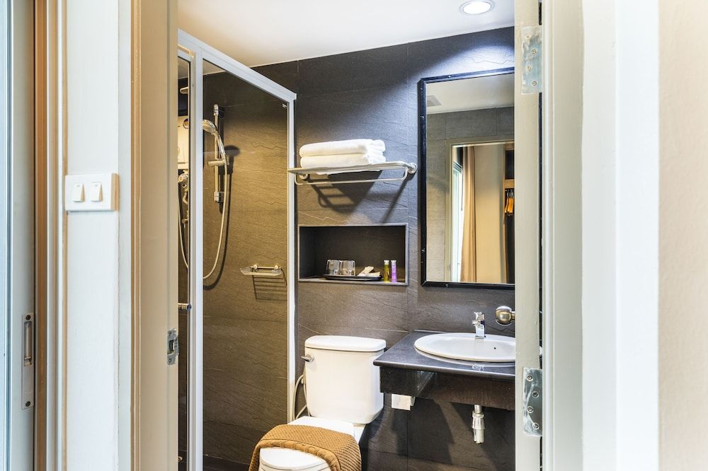 Livotel Hotel Hua Mak Bangkok Deluxe Double Room 3