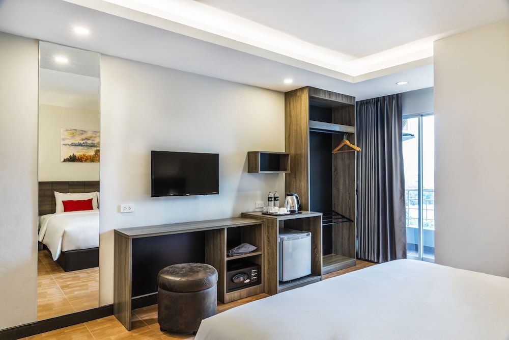 Livotel Hotel Hua Mak Bangkok Deluxe Double Room 5