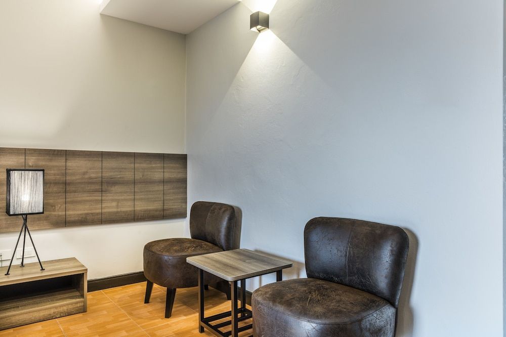 Livotel Hotel Hua Mak Bangkok Deluxe Double Room 6