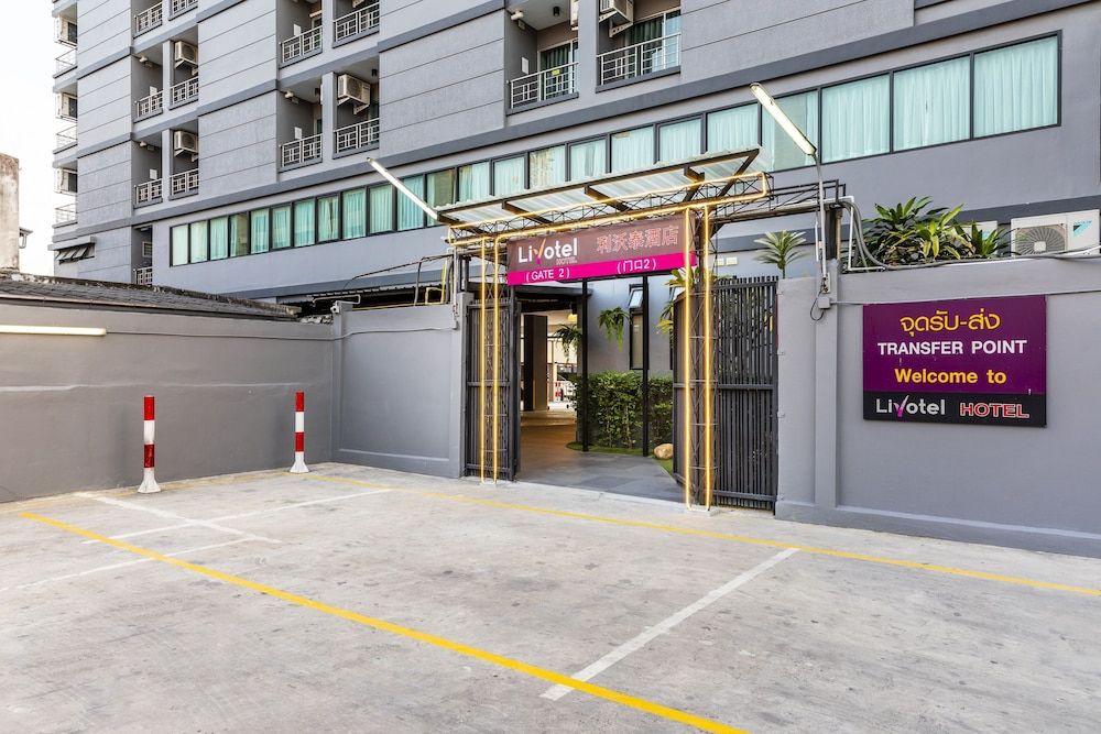 undefined Livotel Hotel Hua Mak Bangkok 2