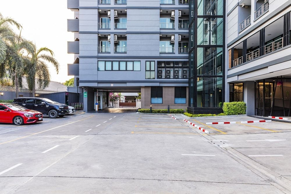 undefined Livotel Hotel Hua Mak Bangkok 8