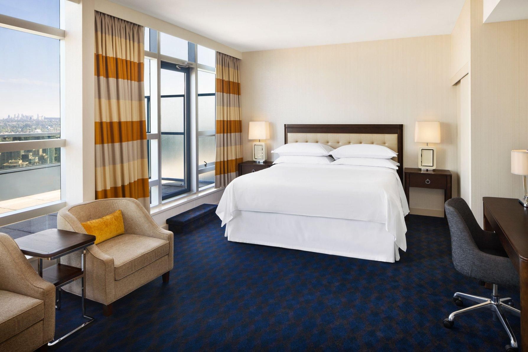 Presidential Guest Room, Club lounge access, Guest room, 1 King, Terrace
