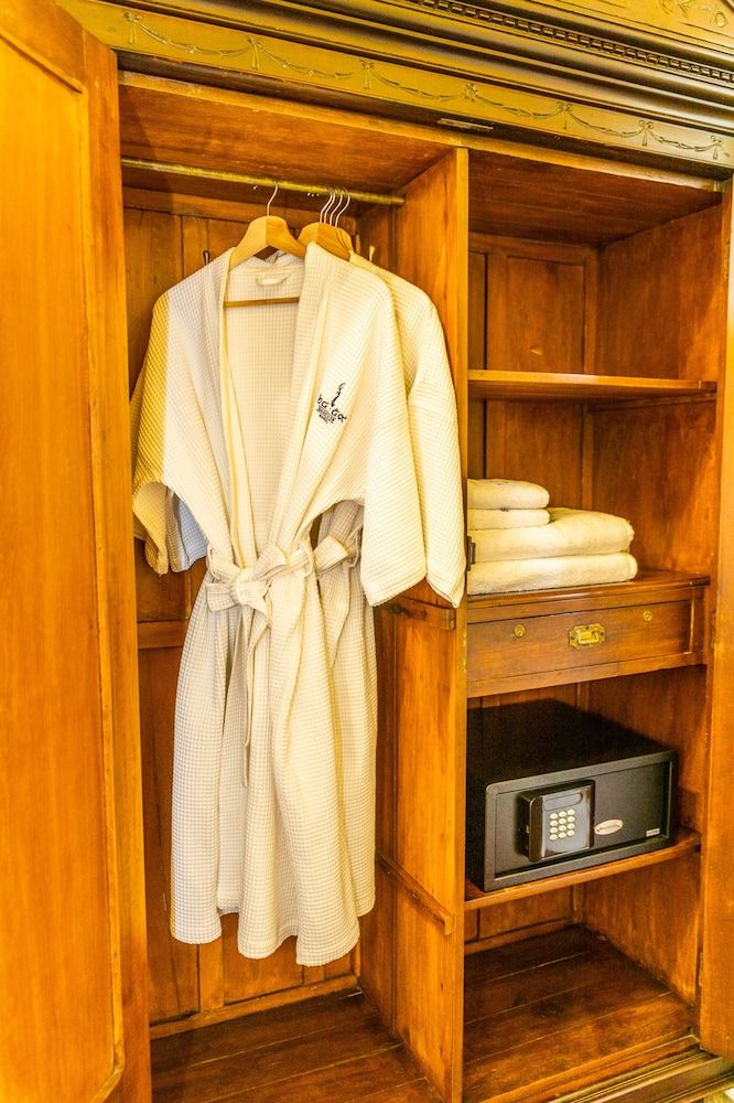 Baan2459 Heritage House Deluxe Double Room with Living Room and Bathtub (FIVE) 7