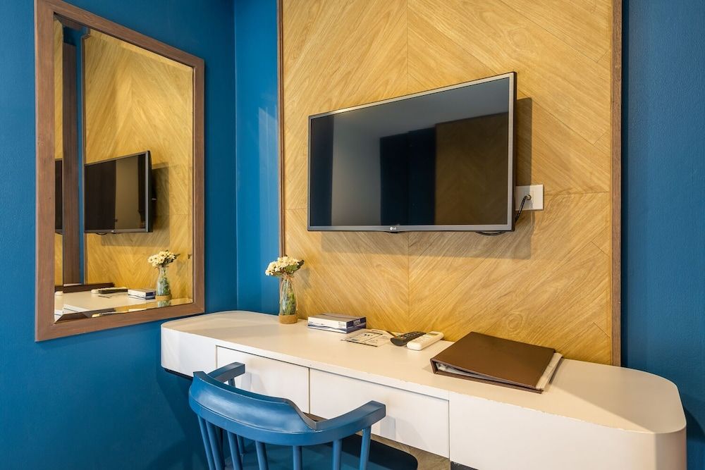 W Station Deluxe Twin Room 13