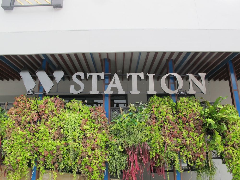 undefined W Station 3