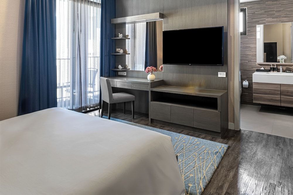 undefined Metropolis Suites Bangkok, Tapestry Collection by Hilton 9