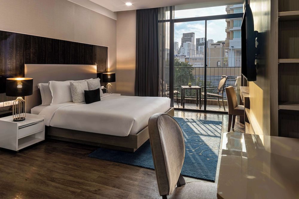 undefined Metropolis Suites Bangkok, Tapestry Collection by Hilton 4