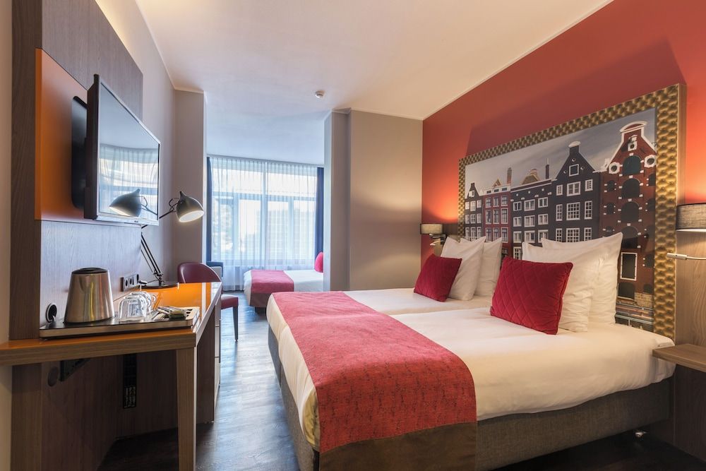 undefined Leonardo Hotel Amsterdam City Center 4