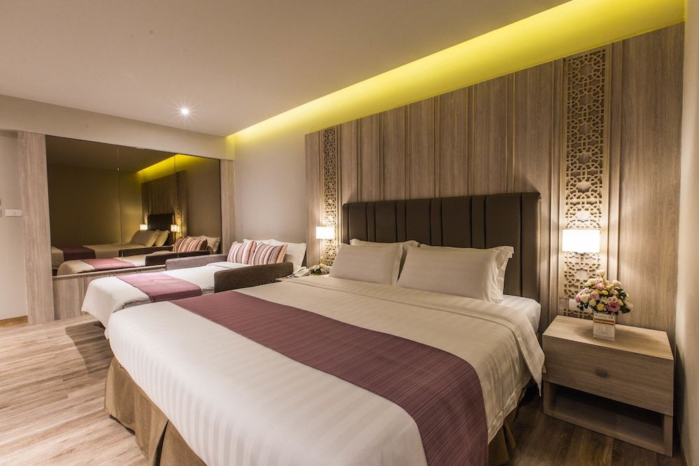 undefined S.D. Avenue Hotel 2