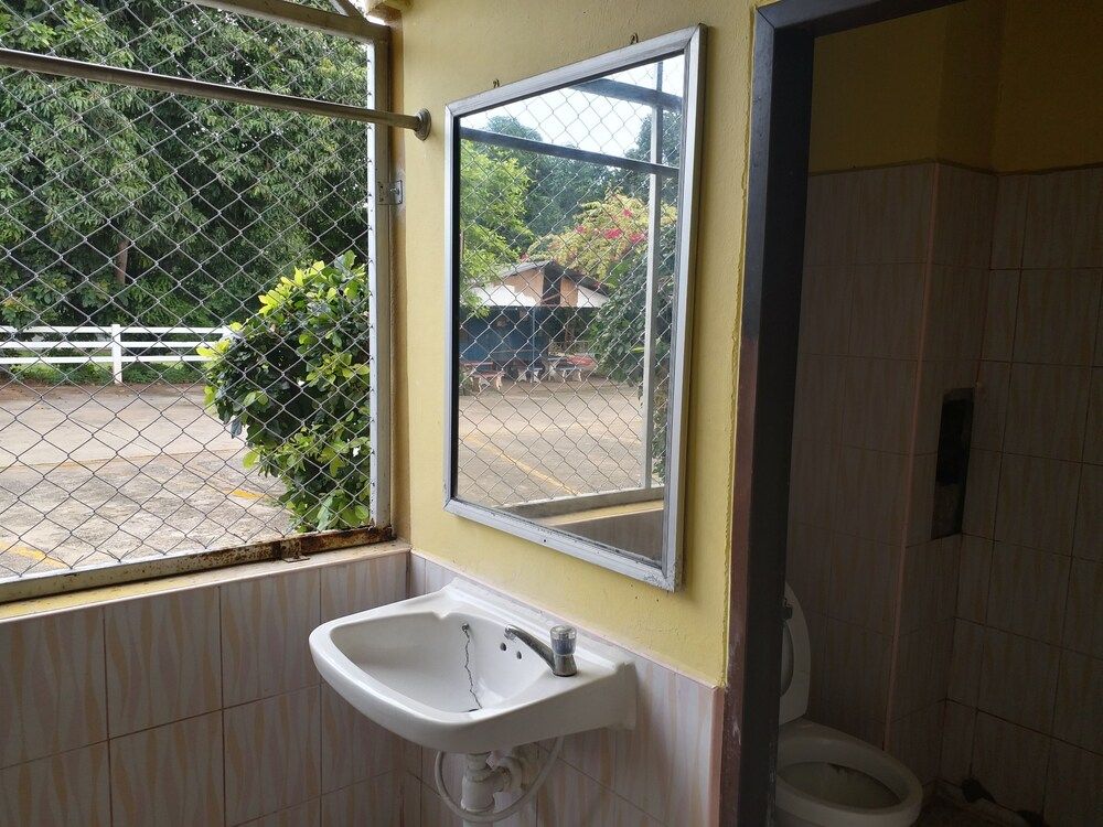 Sema Nakhon Hotel Twin Room 7