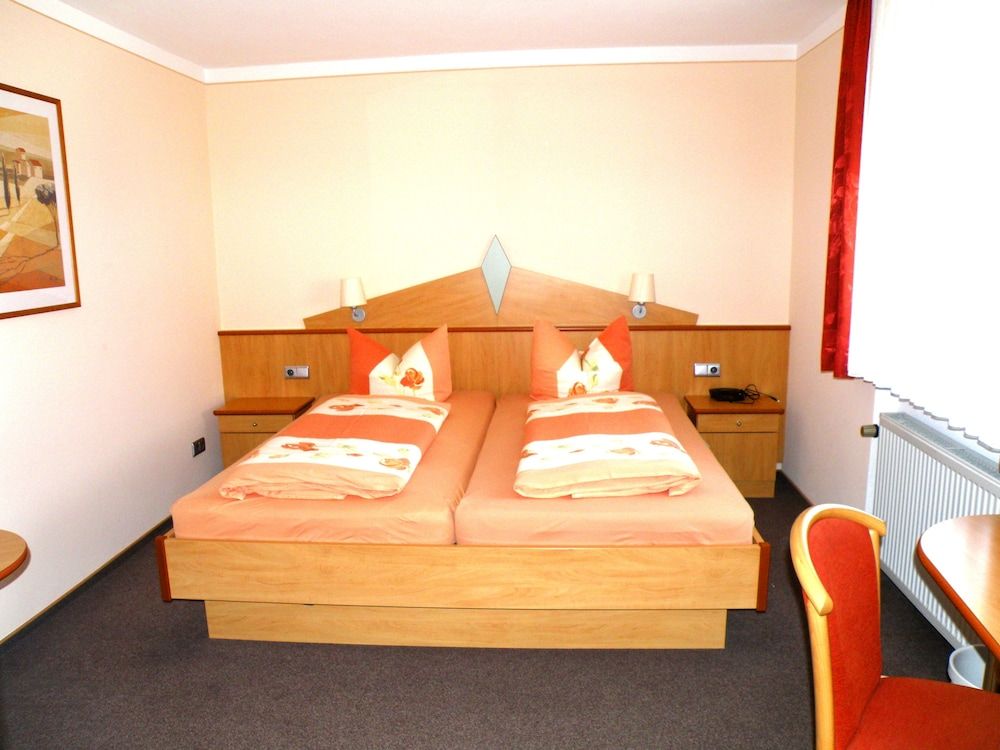 Gasthof Hotel zum Schwarzen Bären Comfort Double Room, Non Smoking 3