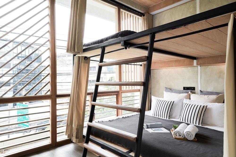 Vann Bangkok Boutique House Private King Bed with extra bed shared bathroom 6