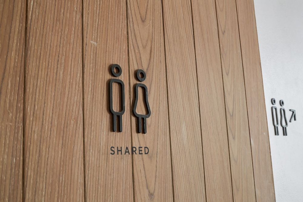 Vann Bangkok Boutique House Private King Bed with extra bed shared bathroom 16