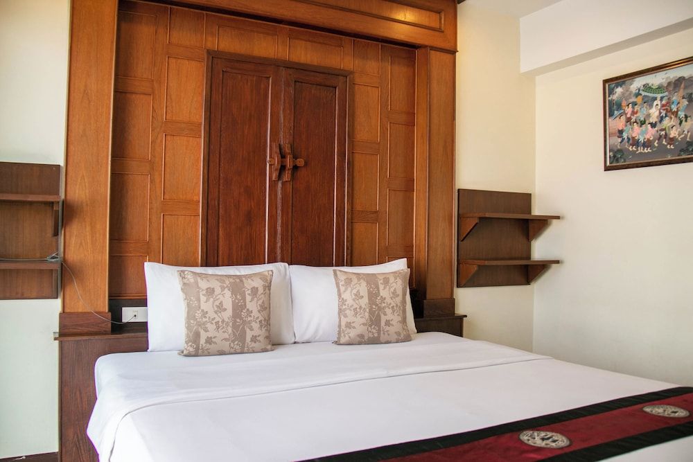 Standard Room (Main Building)