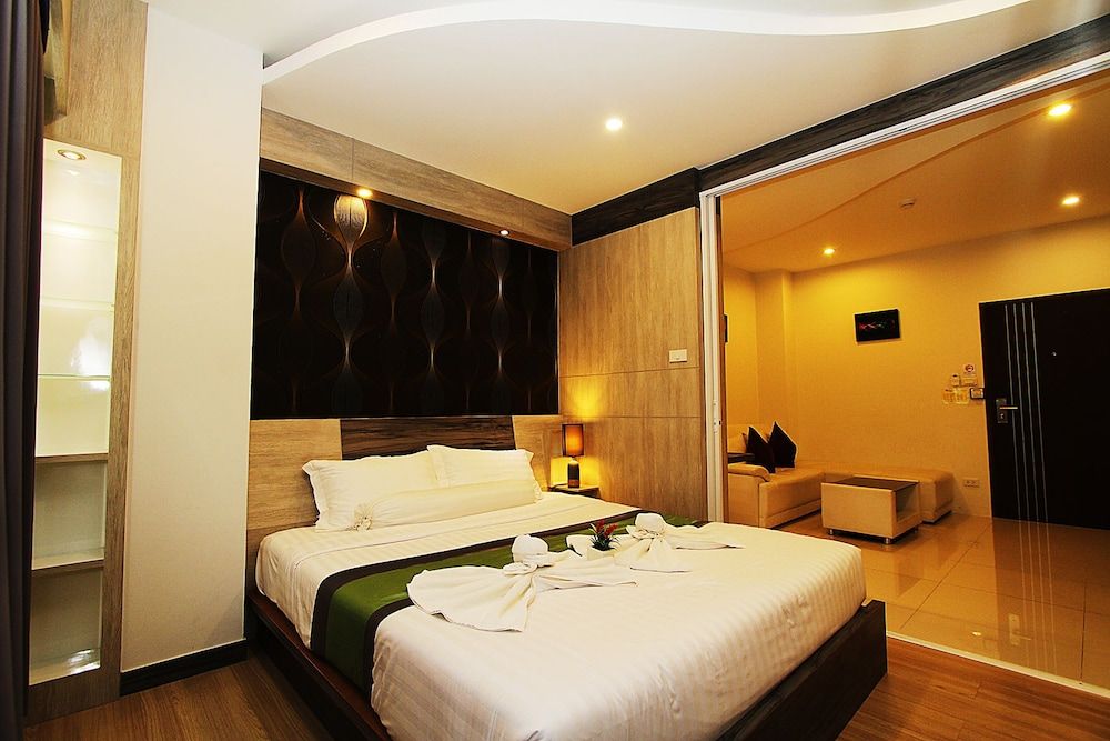 Standard King Room (A-Building)