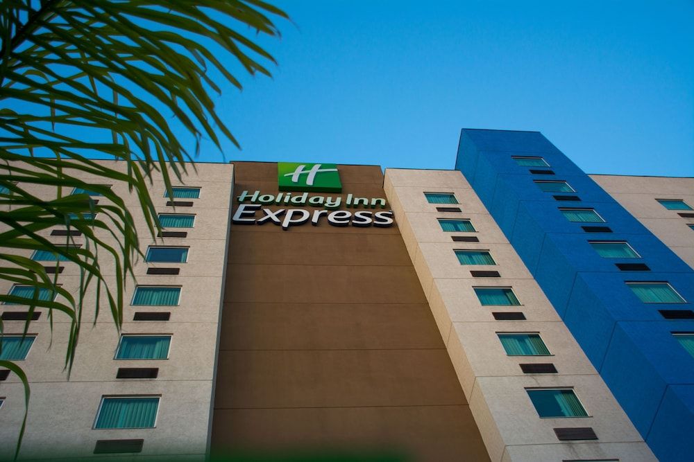 undefined Holiday Inn Express Saltillo Zona Aeropuerto by IHG 9