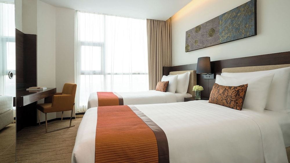 Skyline Two Bedroom Suite (with 1 king, 2 single bed)