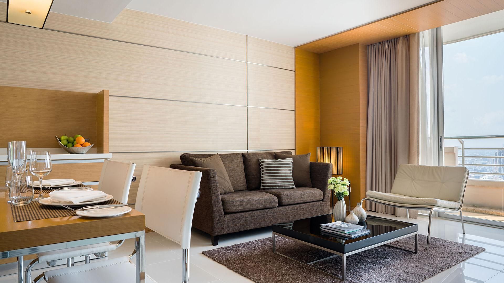 Skyline 1-Bedroom Suite with Balcony