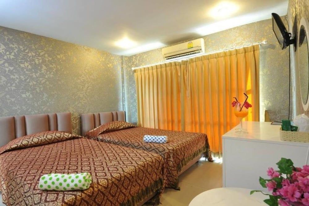 Nsiri Resort & Hotel Standard Twin Room