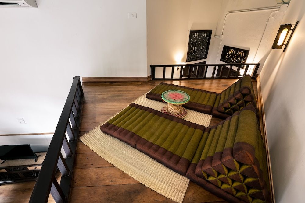 103 - Bed and Brews Deluxe Suite, Balcony 3