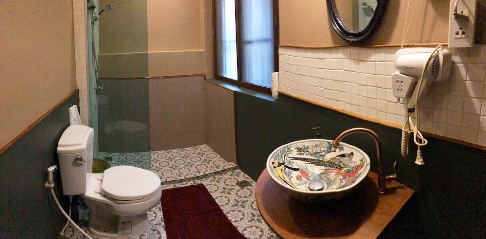 103 - Bed and Brews Deluxe Double Room, Balcony 12