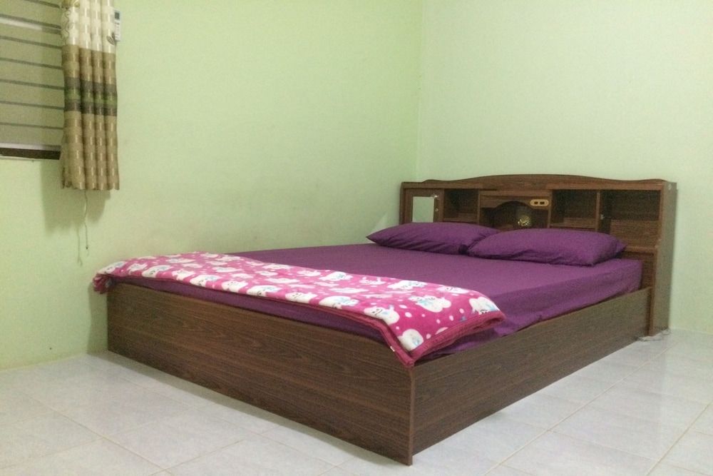 Suansuppachok Inn Standard Double Room 4