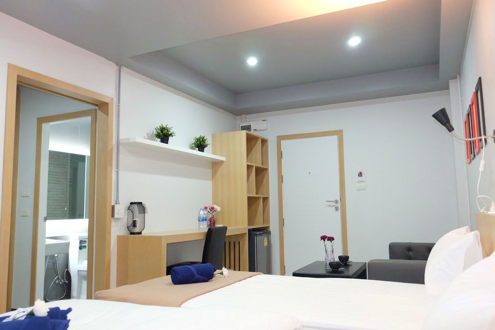 Bangkok Boutique Resort Rangsit Deluxe Triple Room 17