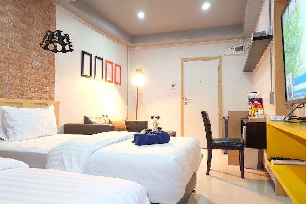 Bangkok Boutique Resort Rangsit Deluxe Twin Room 6