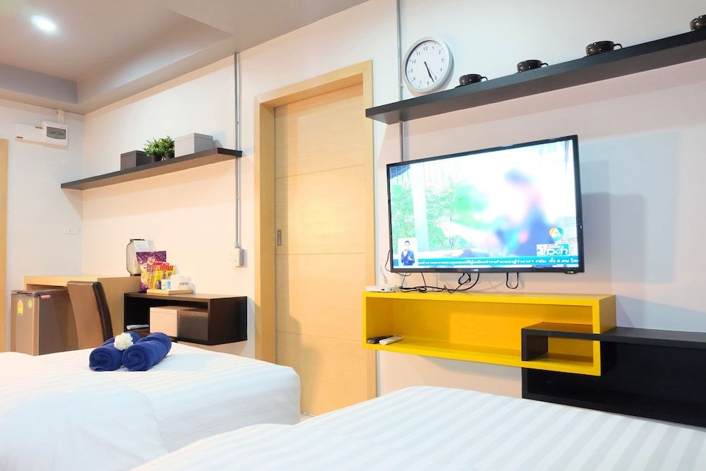 Bangkok Boutique Resort Rangsit Deluxe Twin Room 4