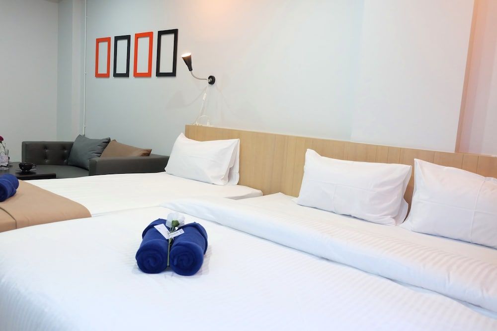 Bangkok Boutique Resort Rangsit Deluxe Triple Room 4