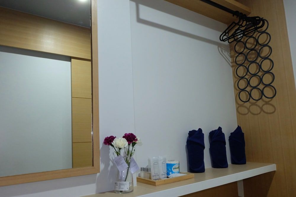 Bangkok Boutique Resort Rangsit Deluxe Twin Room 18