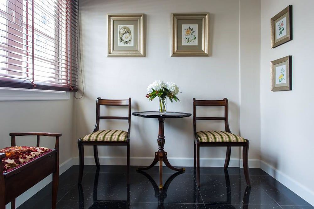 The Lek Aree Deluxe Room, 1 King Bed 6