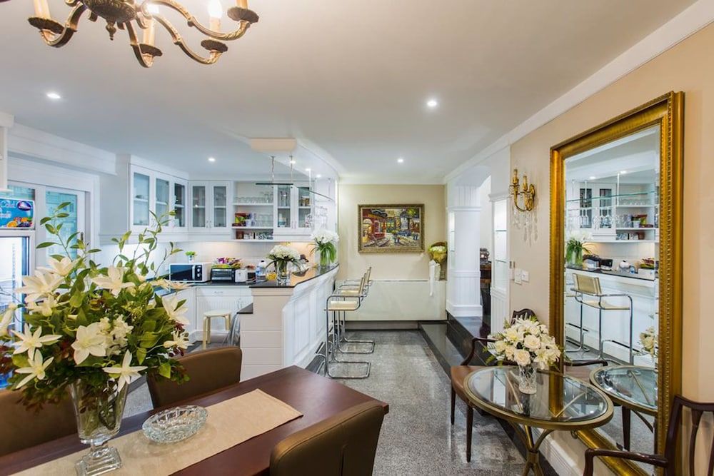 undefined The Lek Aree 6