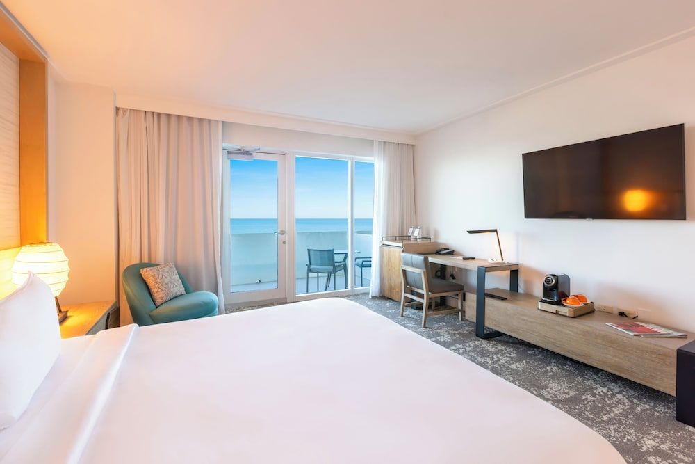 Eden Roc Miami Beach Ocean View King 3