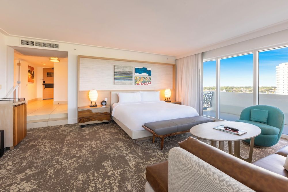 Eden Roc Miami Beach Ocean View King with balcony