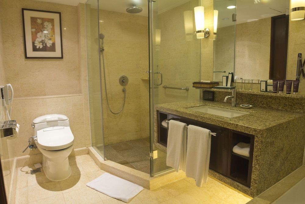 The Manila Hotel Sunrise Suite 5