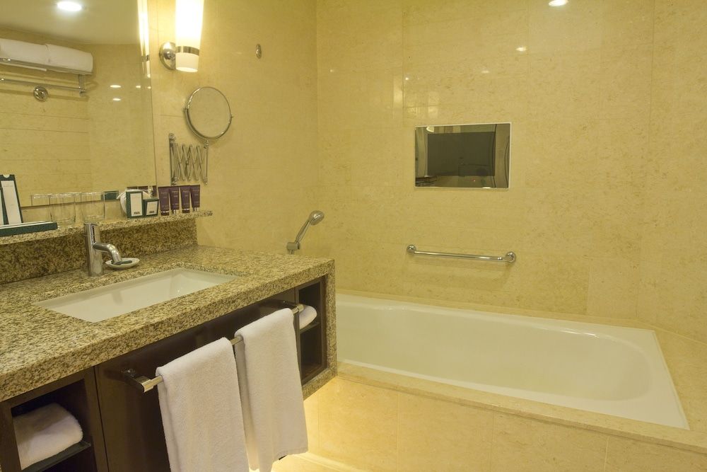 The Manila Hotel Sunrise Suite 6