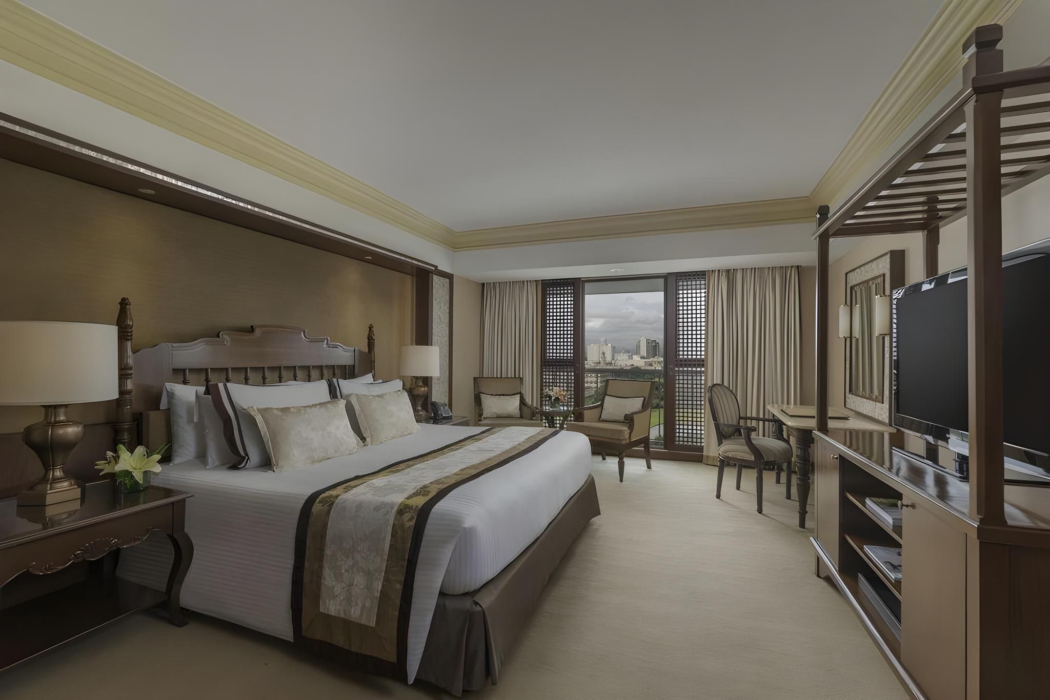 undefined The Manila Hotel 6