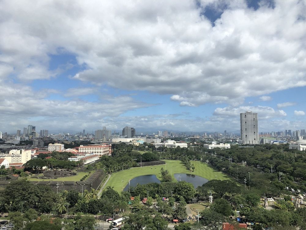 The Manila Hotel Sunrise Suite 3