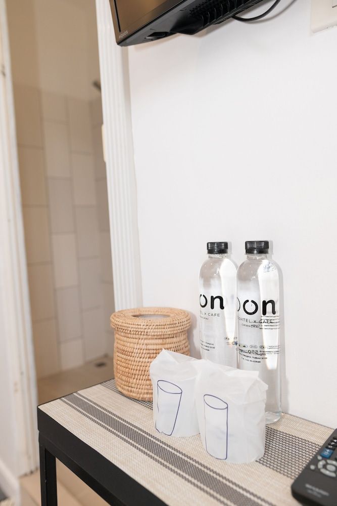 Oon Poshtel Exclusive Twin Room 7