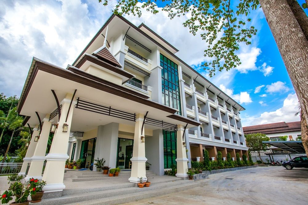 undefined Wanarom Residence Hotel 5