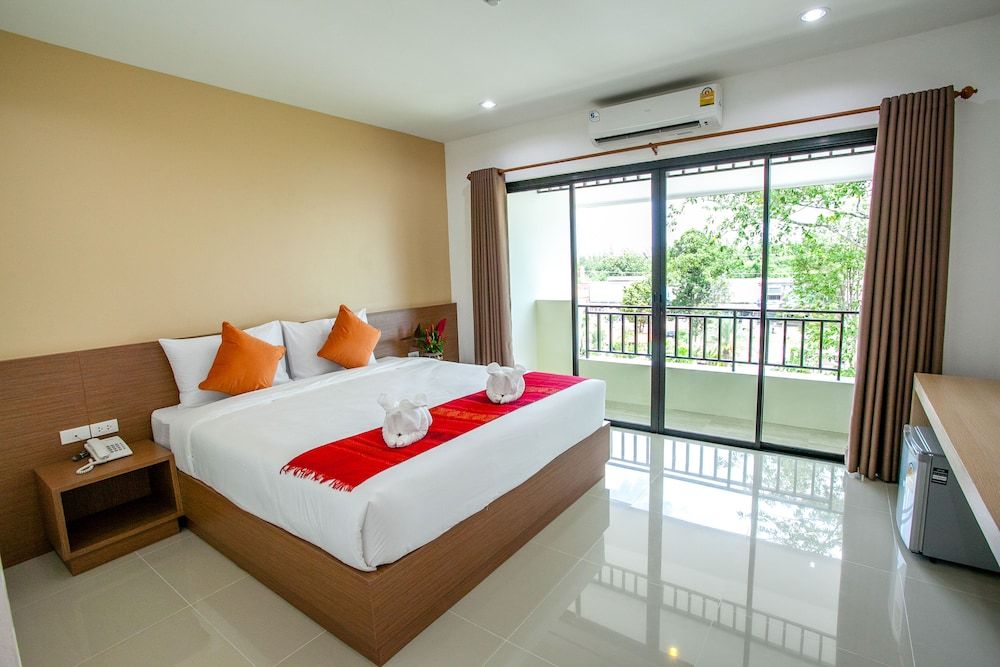 undefined Wanarom Residence Hotel 2